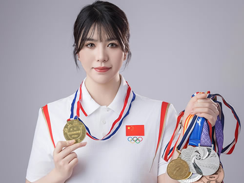 淼深亚克力，全国游泳冠军李嫒 品牌深度战略合作背书